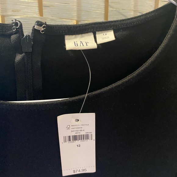 NWT GAP Black Cap Sleeve Dress - Size 12 - Picture 3 of 6